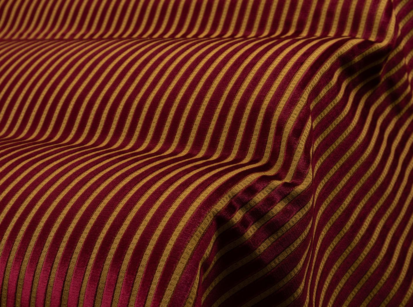 Mööblikangas Noblesse 1 punane Mööblikangas Noblesse 1 punane