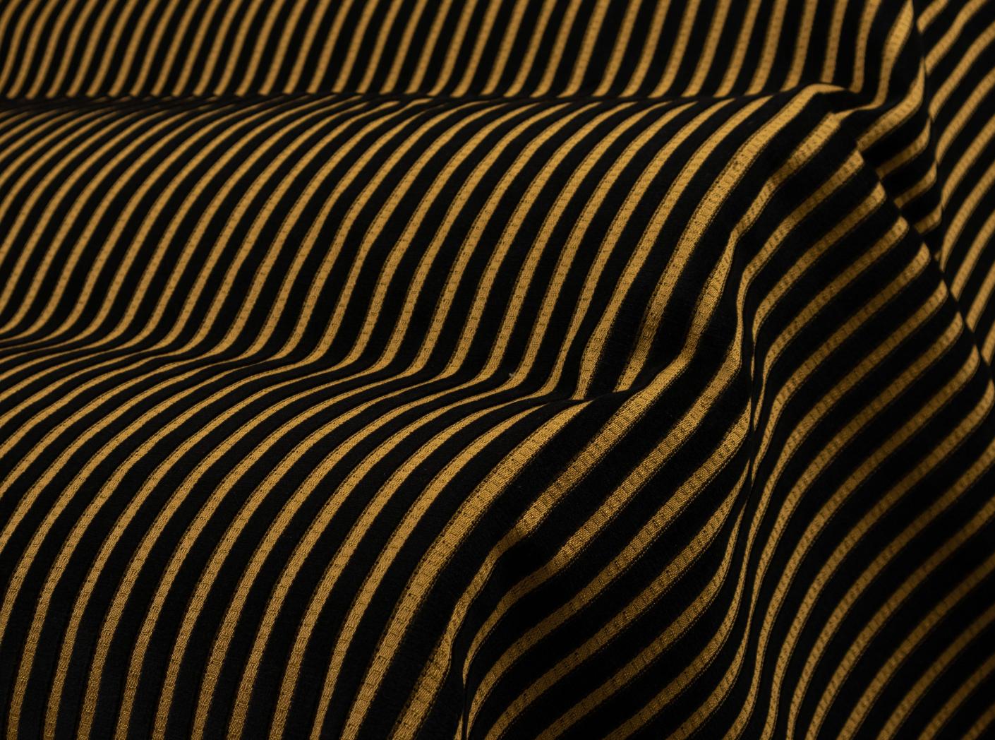 Mööblikangas Noblesse 4 must Mööblikangas Noblesse 4 must