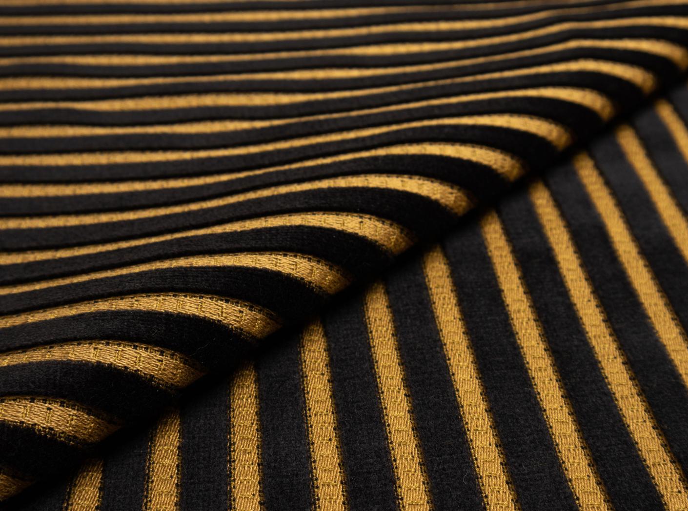 Mööblikangas Noblesse 4 must Mööblikangas Noblesse 4 must