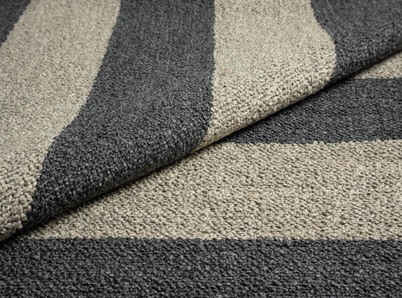 Mööblikangas Barnum Stripe 19 Sand/Anthracit Mööblikangas Barnum Stripe 19 Sand/Anthracit