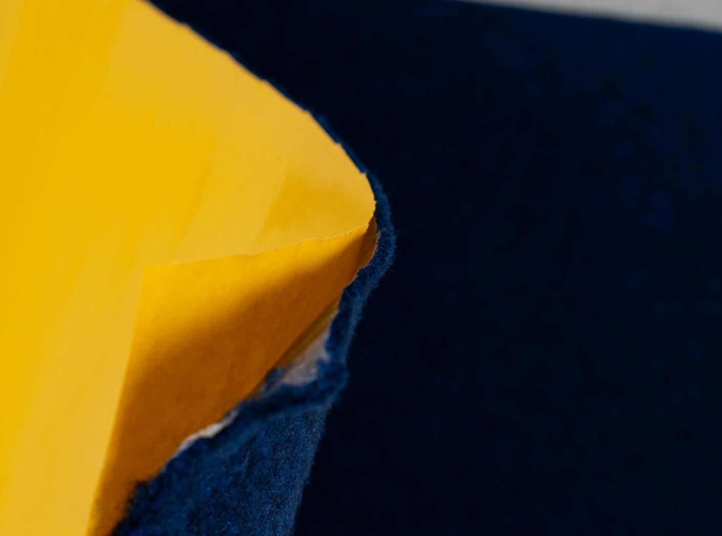 Vilt 360gr sinisekirju, liimiga Vilt 360gr sinisekirju, liimiga