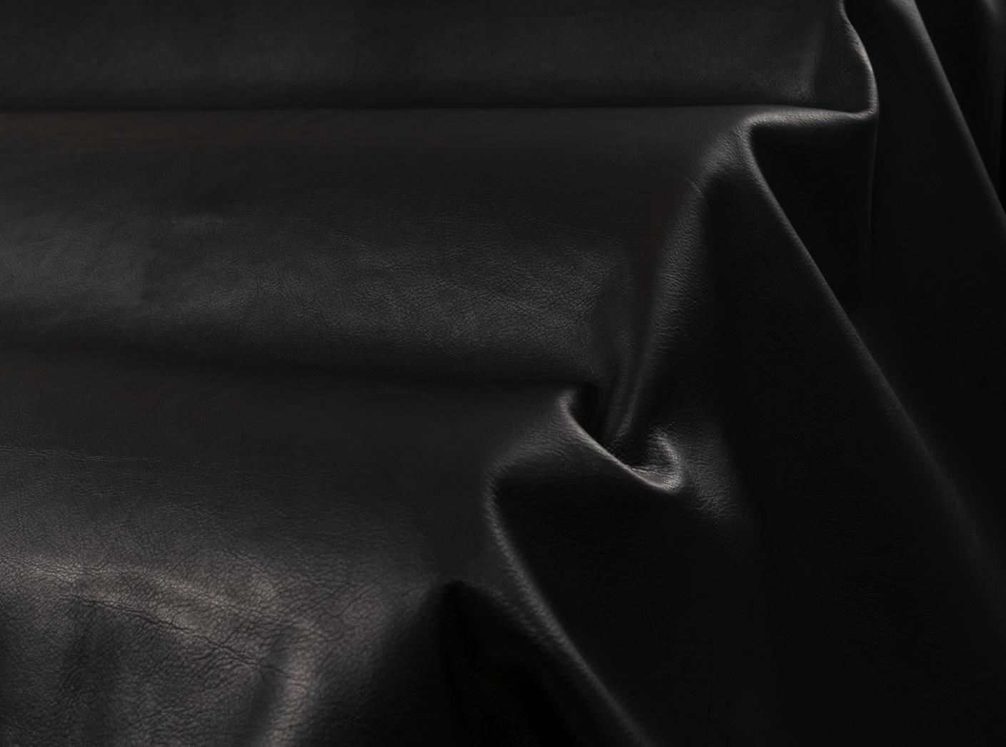 Mööblinahk Vitoria Black 0500 Mööblinahk Vitoria Black 0500