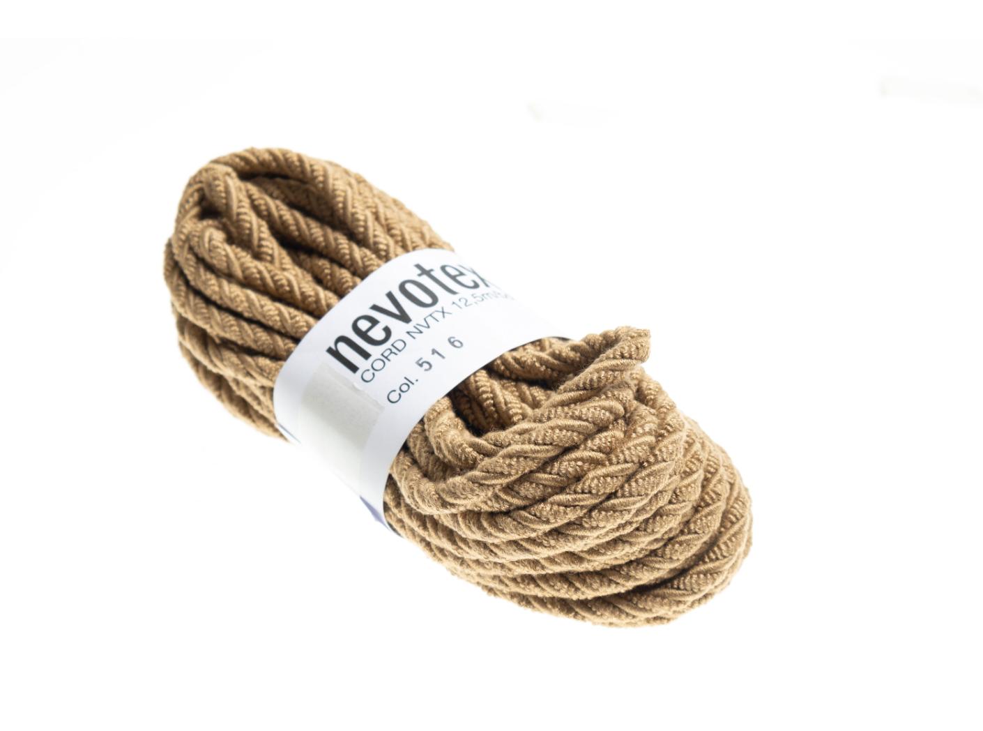 Mööblinöör NVTX 516 tumebeež matt Mööblinöör NVTX 516 tumebeež matt