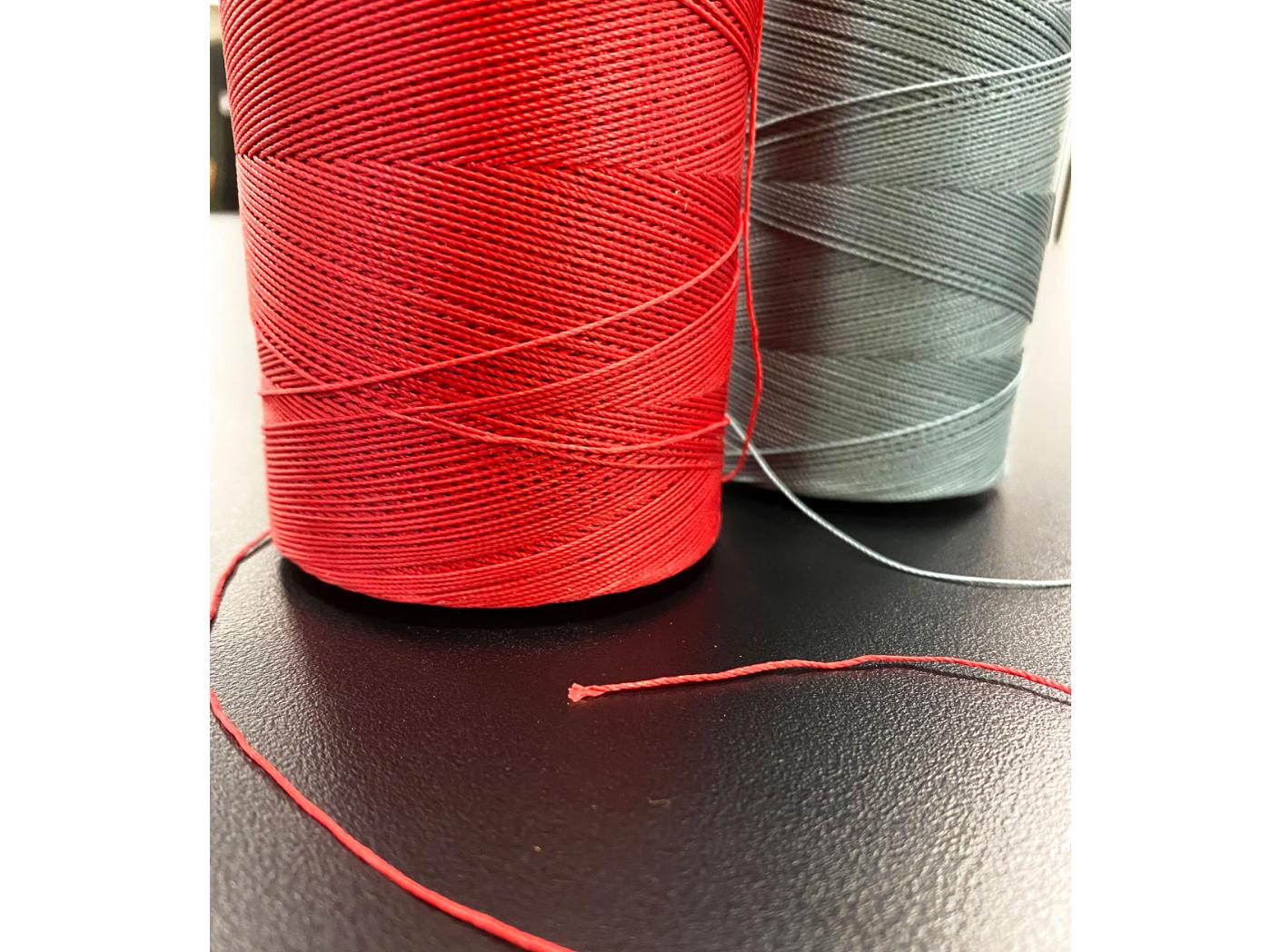 Serafil 15 vahatatud T90 värv 0852, 1000 m (hall) Serafil 15 vahatatud T90 värv 0852, 1000 m (hall)