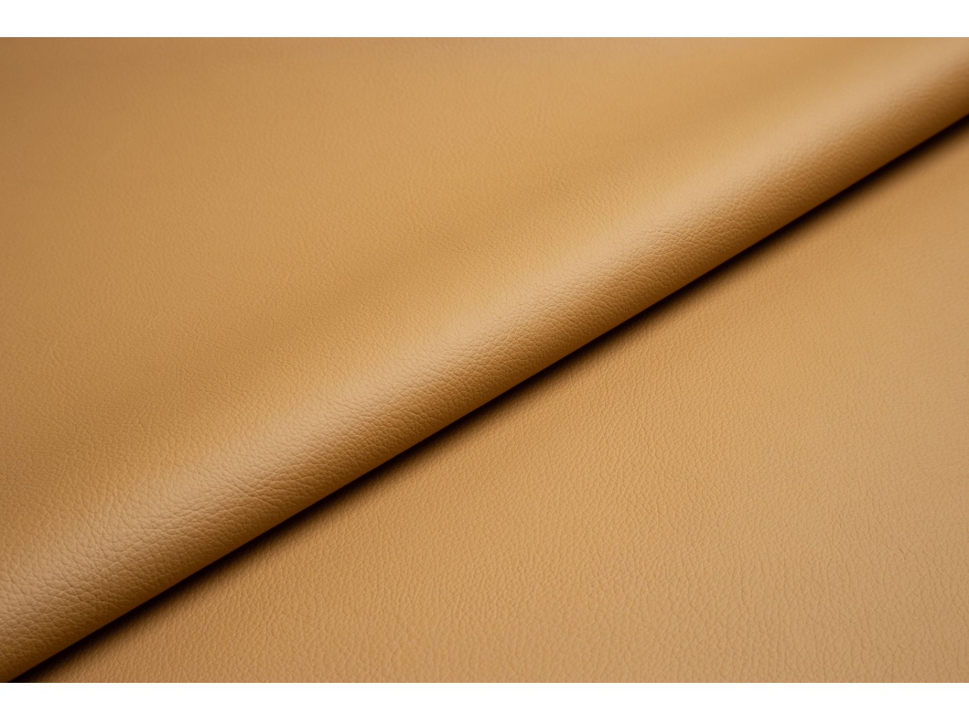 Kunstnahk Illusion 3.0, 43140 Pale gold Kunstnahk Illusion 3.0, 43140 Pale gold