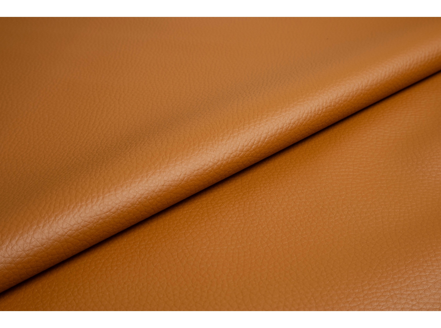 Kunstnahk Illusion 3.0 Full grain 43440 Cognac Kunstnahk Illusion 3.0 Full grain 43440 Cognac
