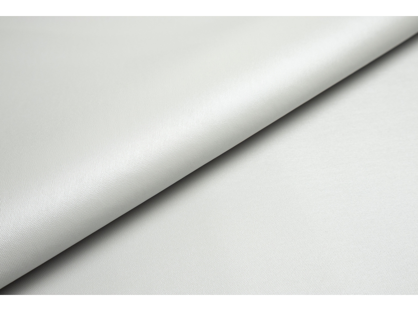 Kunstnahk Nyx 900 White metal Kunstnahk Nyx 900 White metal