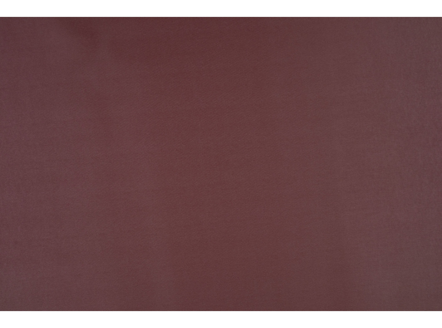 Kunstnahk Nyx 904 Ruby wine Kunstnahk Nyx 904 Ruby wine