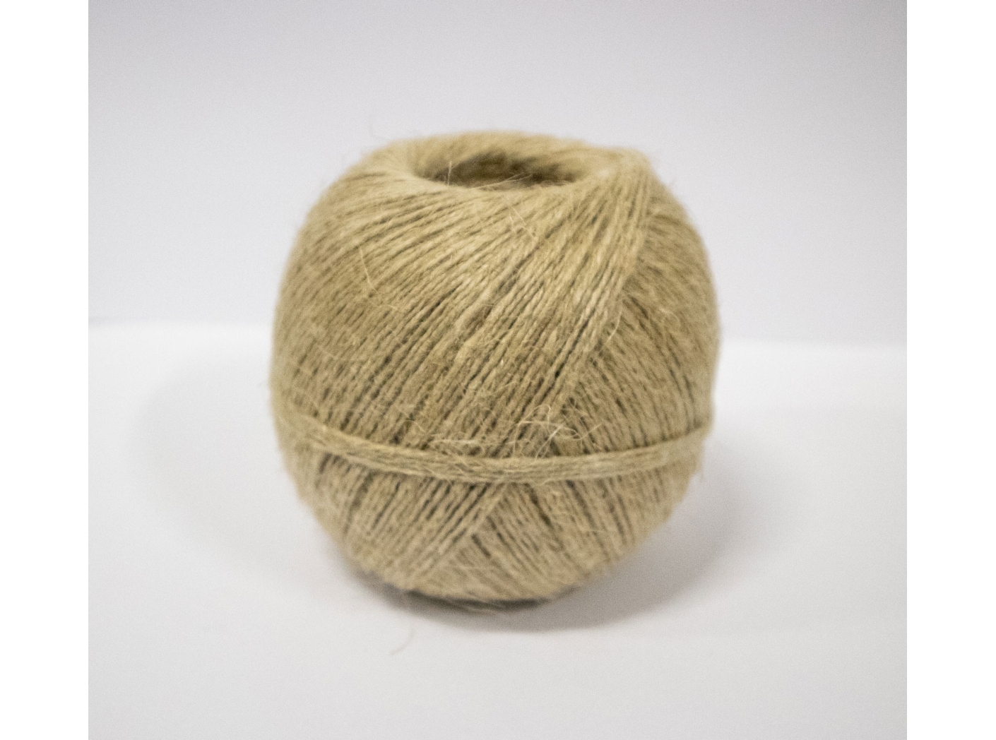 Seaming 3-keeret 0,2kg/rull (2kg/karp 10tk) Seaming 3-keeret 0,2kg/rull (2kg/karp 10tk)