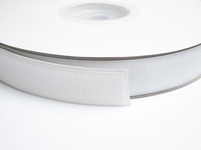 Takjapael CH isekleepuv, 30 mm, kõva, VALGE Takjapael CH isekleepuv, 30 mm, kõva, VALGE